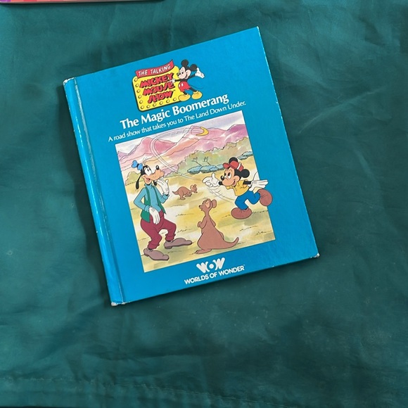 Kids books - Picture 2 of 2